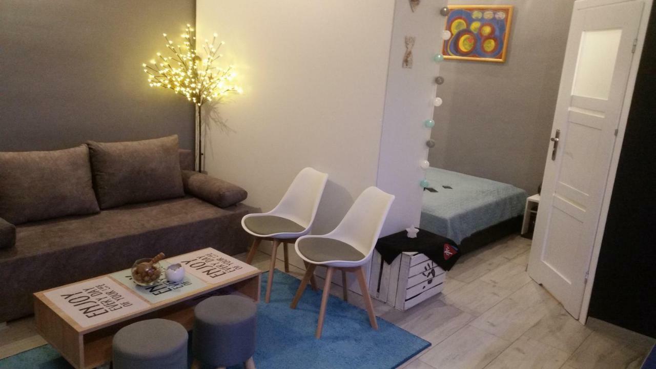 Moris 2 Pokoje Goscinne Leba Exteriér fotografie